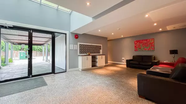 Richmond, BC V6X 1M6,11240 Daniels RD #311