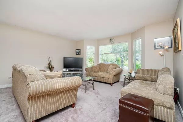 Surrey, BC V3W 9N8,6697 141a ST