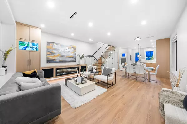 1810 E 55th AVE, Vancouver, BC V5P 2A1