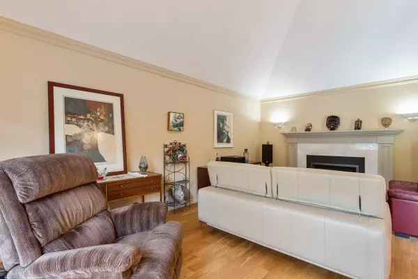 Richmond, BC V7C 4T1,6600 Lucas RD #17