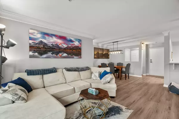 Langley, BC V3A 3Z3,20881 56 AVE #208