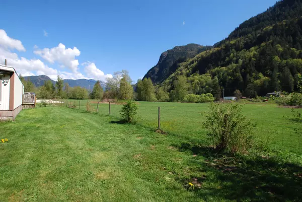 Hope, BC V0X 1L2,58661 Dent RD