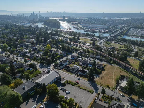 2206 Eighth AVE New Westminster, BC V3M 2V1