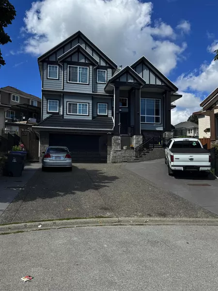 7171 151 ST, Surrey, BC V3S 7Y8