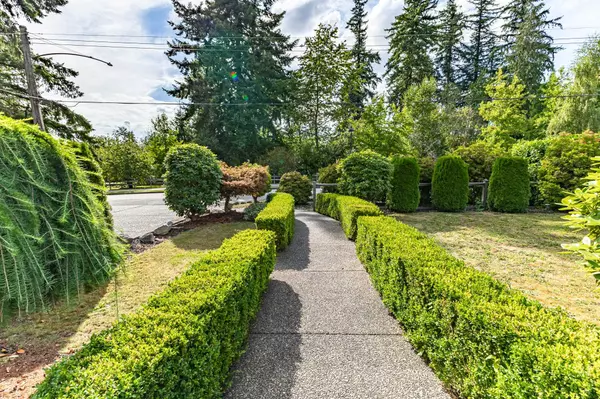 Coquitlam, BC V3J 6H3,605 Laurentian CRES