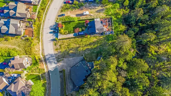 685 Copper DR Squamish, BC V8B 1J1