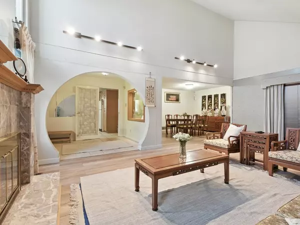 Vancouver, BC V5S 3W9,6710 Radisson ST