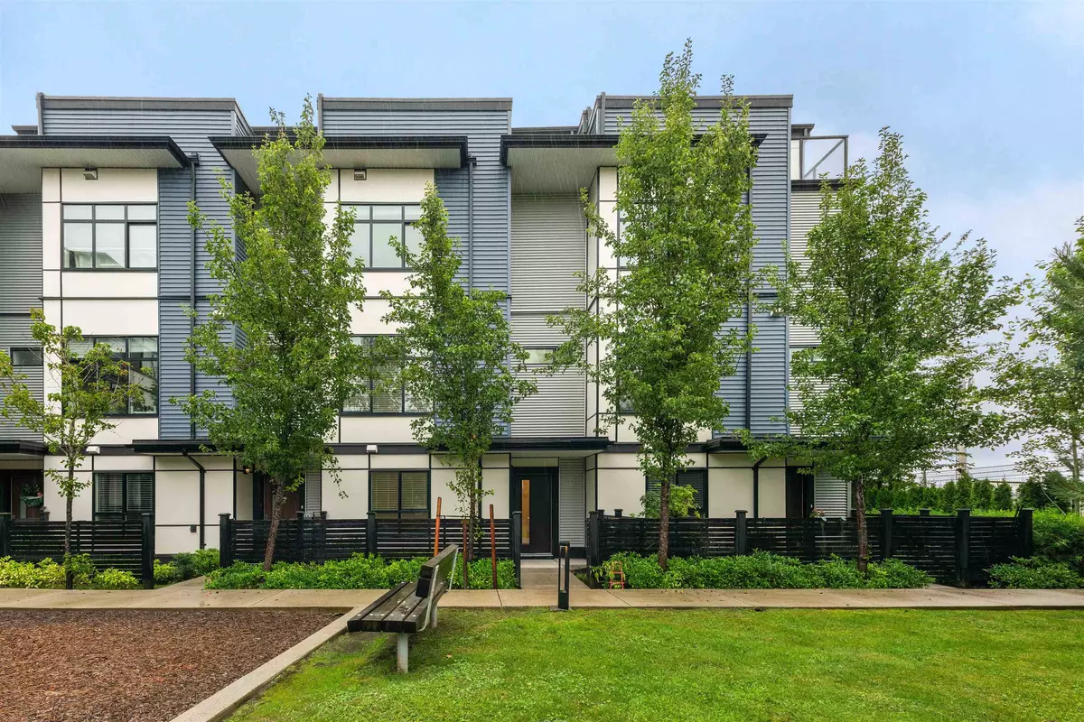 Surrey, BC V4N 6T2,16828 Boxwood DR #12