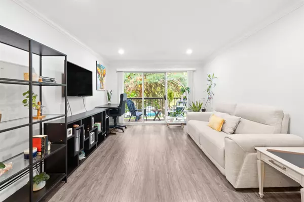 428 Agnes ST #402, New Westminster, BC V3L 1G1