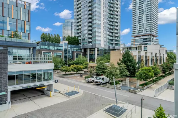 6398 Silver AVE #TH3 Burnaby, BC V5H 0K7