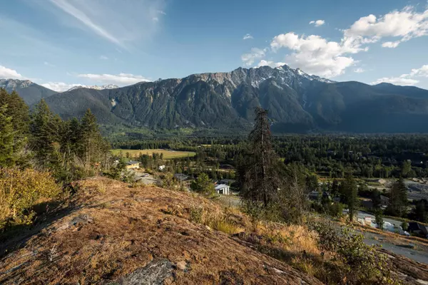 Pemberton, BC V0N 2L3,9004 Sun God Mountain WAY