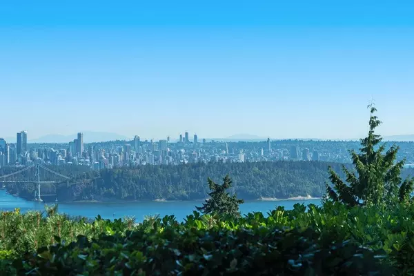 West Vancouver, BC V7S 2M6,1373 Camwell DR