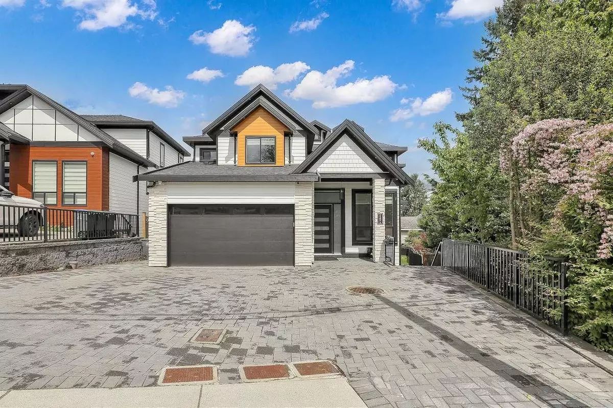 Surrey, BC V3R 5H2,14271 Grosvenor RD
