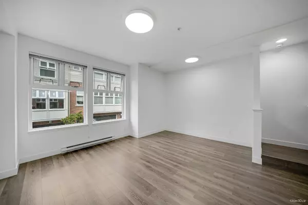 Vancouver, BC V6P 5S5,6612 Arbutus ST