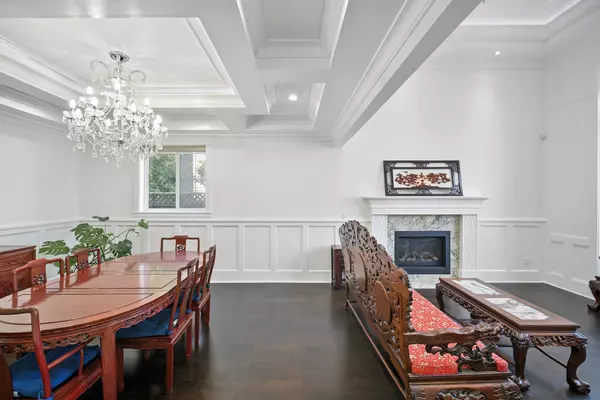 Richmond, BC V6X 2V7,8600 Leslie RD