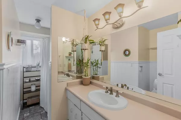 33370 Cherry AVE Mission, BC V2V 2V4