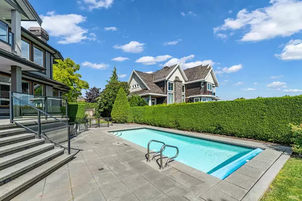 Surrey, BC V3Z 0M2,15919 Devonshire DR