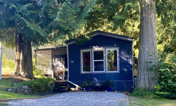 1416 North RD #20, Gibsons, BC V0N 1V1