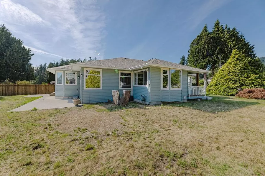 1551 Islandview DR, Gibsons, BC V0N 1V5