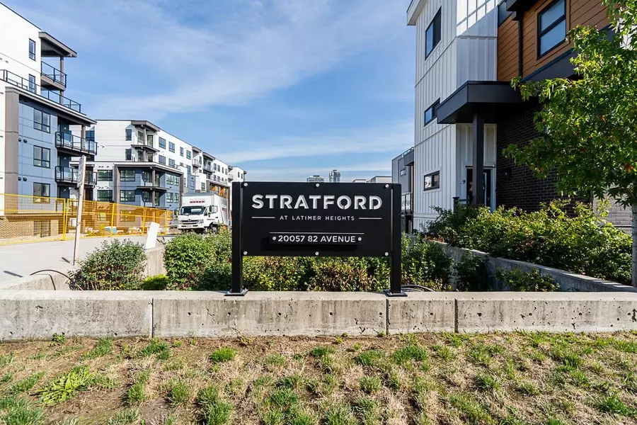 20057 82 AVE #17, Langley, BC V2Y 2A8