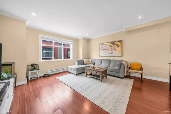 Richmond, BC V6Y 2S6,7771 Bridge ST #14