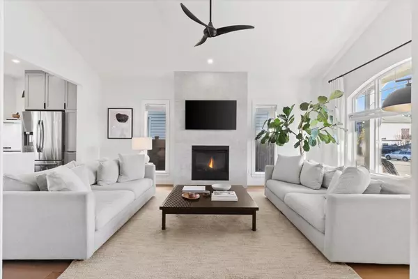 6819 School LN Chilliwack, BC V2R 5T1