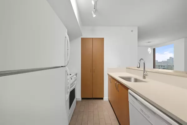 Vancouver, BC V6B 1B7,1295 Richards ST #1604