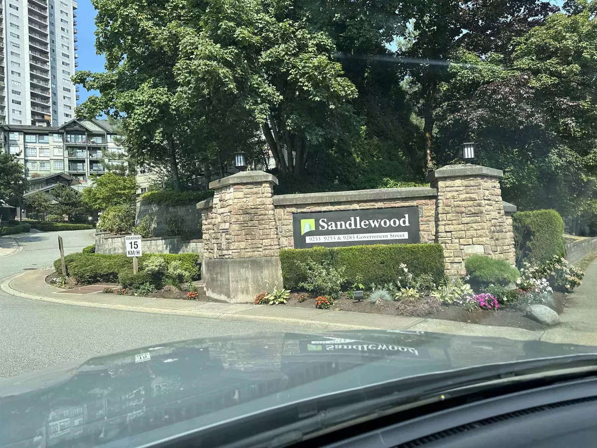 Burnaby, BC V3N 0A3,9233 Goverment RD #408