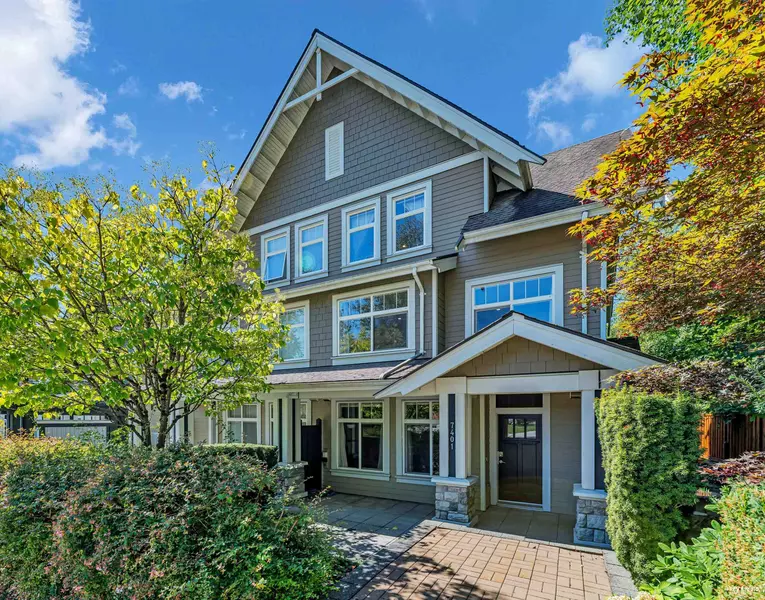7401 Columbia ST, Vancouver, BC V5X 4X4