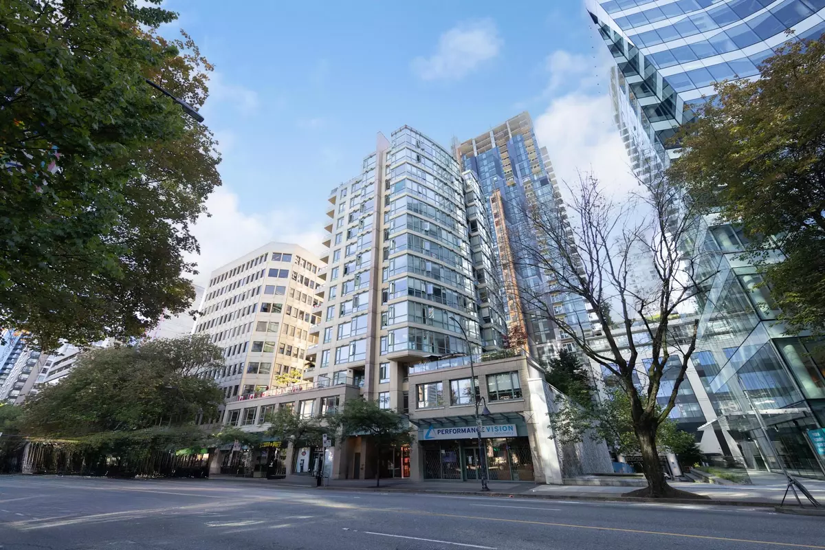 Vancouver, BC V6Z 3E1,1238 Burrard ST #404