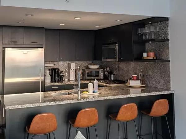 White Rock, BC V4B 0A9,1455 George ST #1201