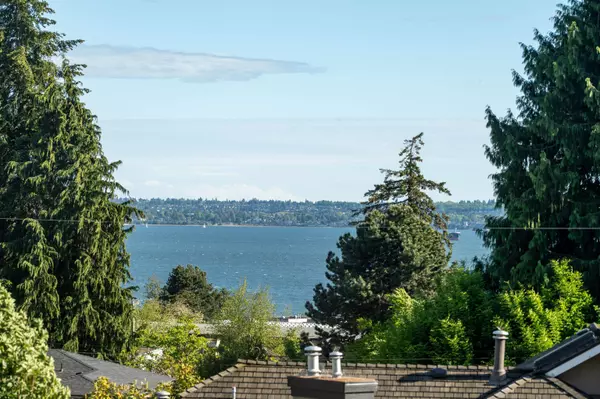 West Vancouver, BC V7V 2H8,2436 Mathers AVE