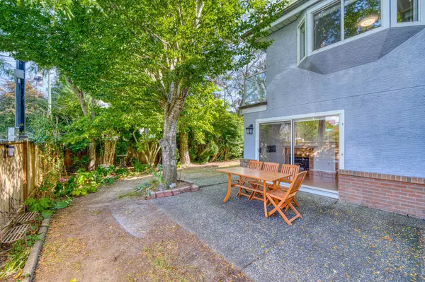 Richmond, BC V6Y 1N7,8780 Bennett RD #24