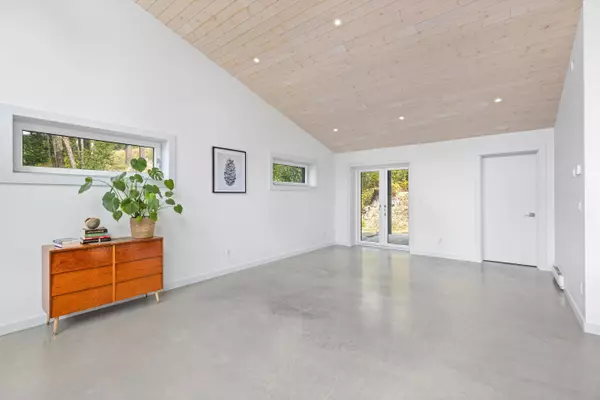 7666 Cerulean DR Pemberton, BC V0N 2L3