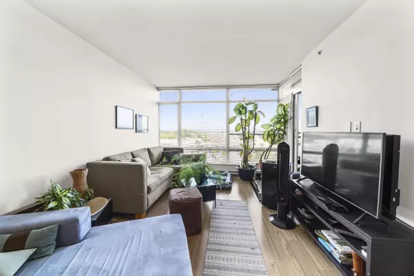 Port Coquitlam, BC V3C 3G9,2789 Shaughnessy ST #907