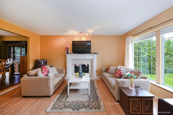 3373 198a ST, Langley, BC V3A 7Y9