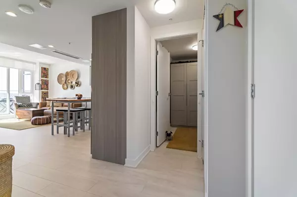 North Vancouver, BC V7J 0E2,1401 Hunter ST #1004