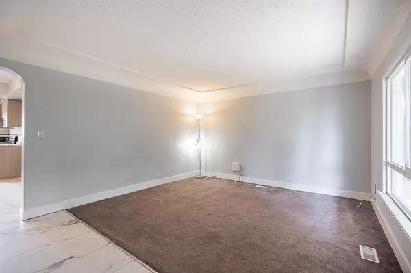 Surrey, BC V3T 3S7,9893 132 ST