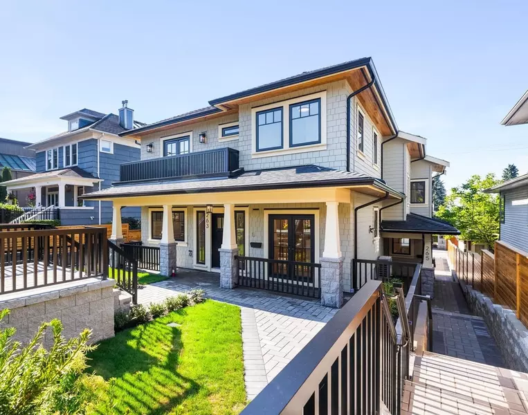 265 W 6th ST, North Vancouver, BC V7M 1K7