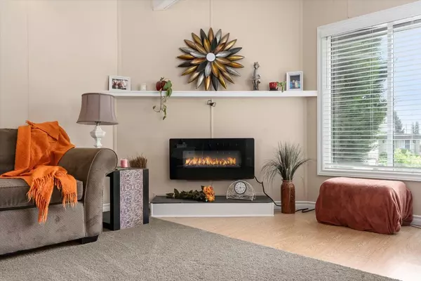 Abbotsford, BC V2T 6M3,2035 Martens ST #30