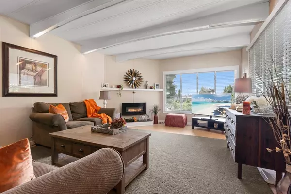 Abbotsford, BC V2T 6M3,2035 Martens ST #30