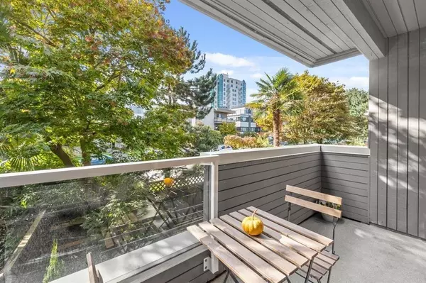 Vancouver, BC V6H 2R4,2885 Spruce ST #206