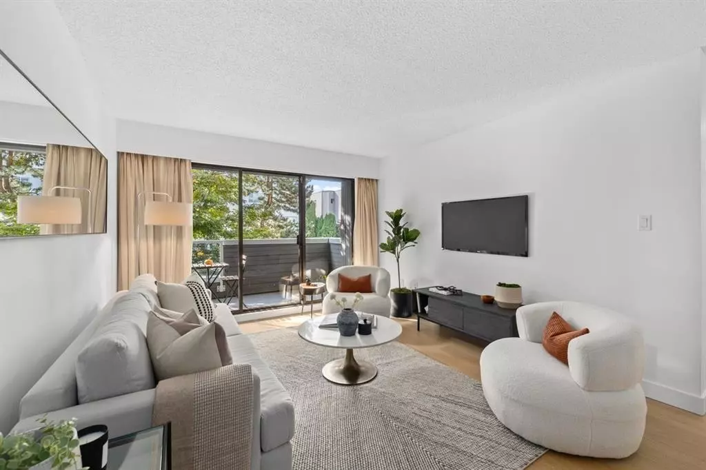 Vancouver, BC V6H 2R4,2885 Spruce ST #206