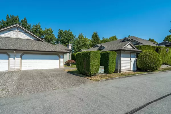 Langley, BC V1M 2X6,9025 216 ST #74