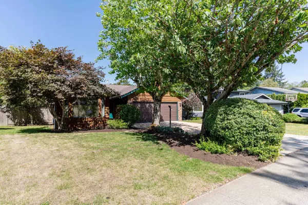 Langley, BC V3A 7L1,19725 50a AVE