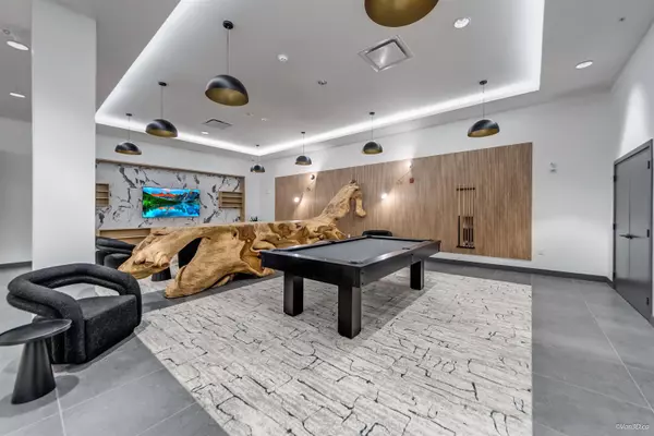 North Vancouver, BC V7L 0K1,422 E 3rd ST #455