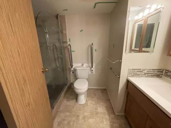 Abbotsford, BC V2T 3J7,2414 Church ST #114