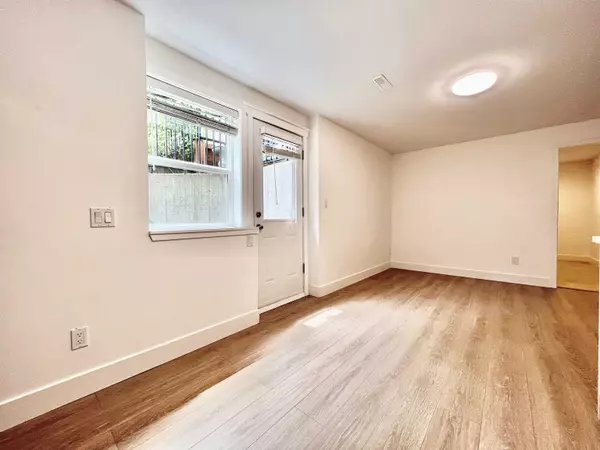 Surrey, BC V3S 5V4,16594 61 AVE