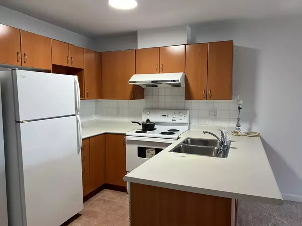 Vancouver, BC V5P 3Y7,6991 Victoria DR #208