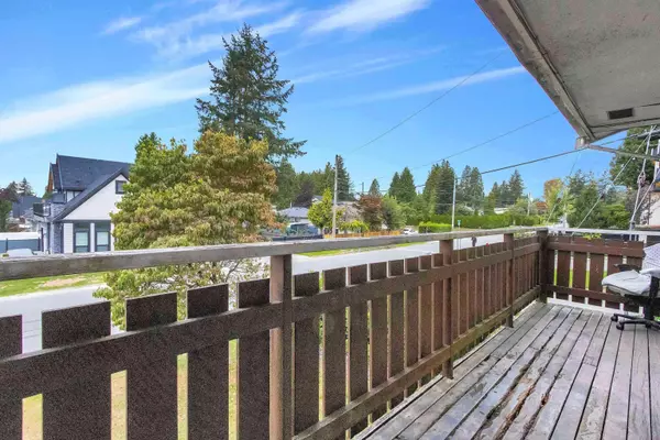 Surrey, BC V3T 3L4,9892 130 ST